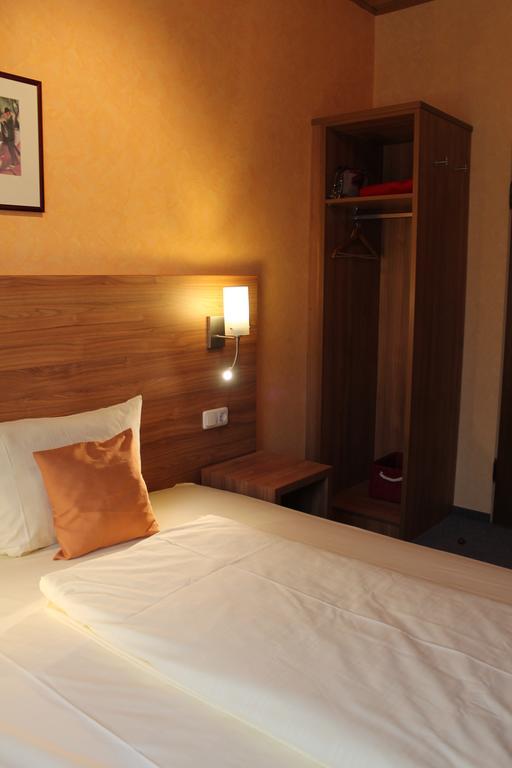 Zur Lindenau Hotel Ruedesheim am Rhein Luaran gambar