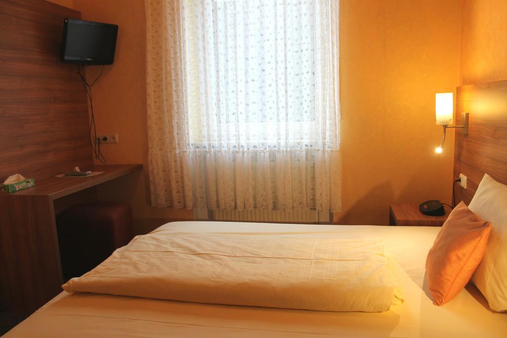 Zur Lindenau Hotel Ruedesheim am Rhein Luaran gambar