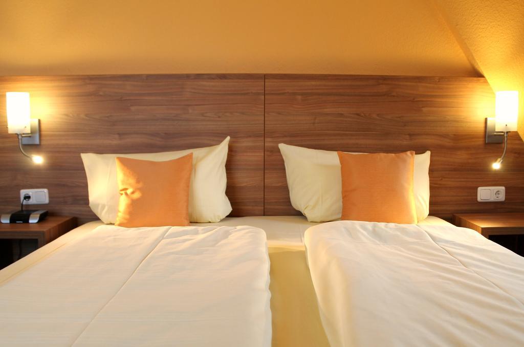Zur Lindenau Hotel Ruedesheim am Rhein Luaran gambar